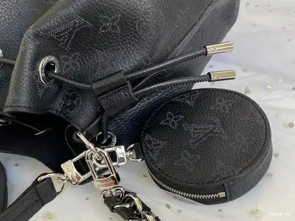 VUITTON LOUIS MURIA 0517